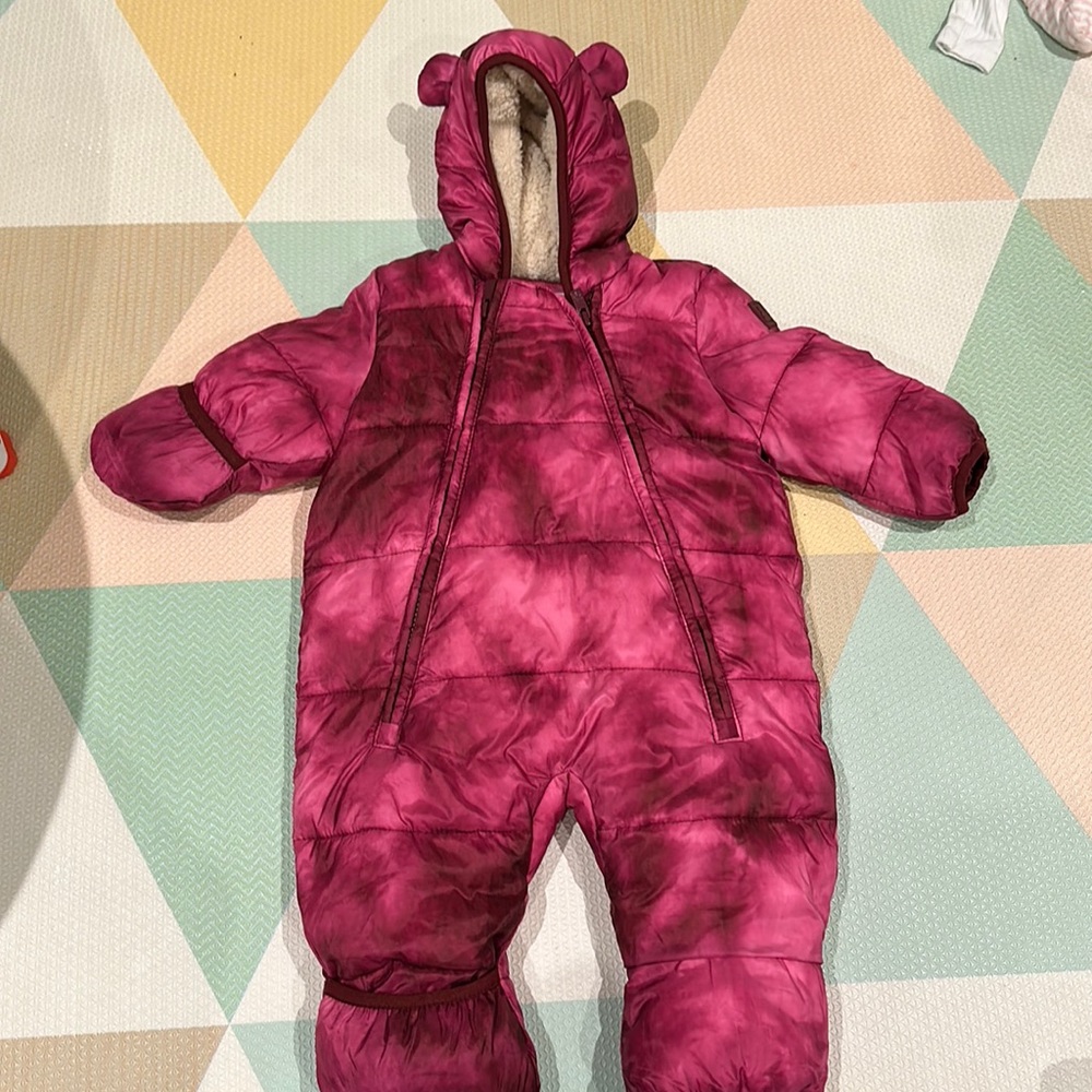Baby gap snowsuit 0-6m neon pink/red/burgundy for girl barely used